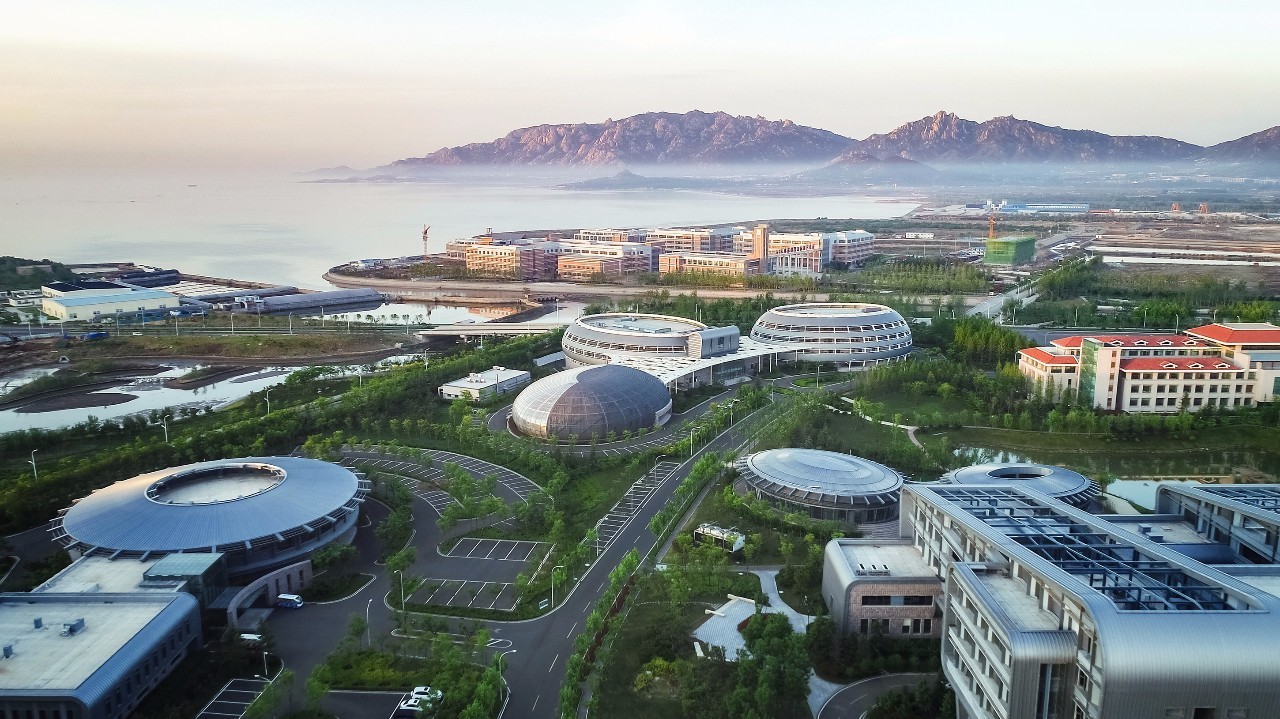 技术- 青岛海洋科学与技术试点国家实验室超算中心4.jpg